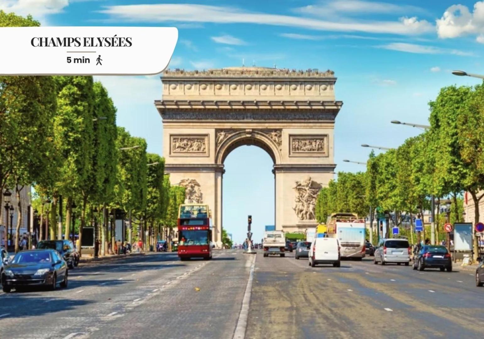 240-suite Elysée Paris
